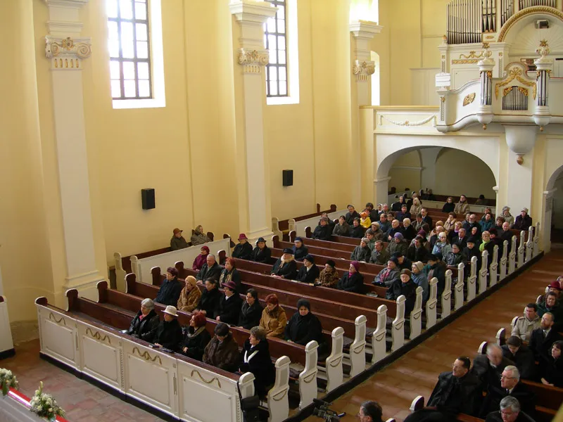 Sípos Tas Töhötöm esperes úr beiktatása a gyomai Református Templomban