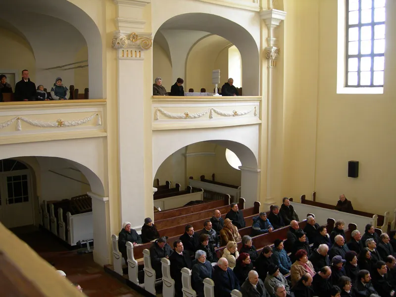 Sípos Tas Töhötöm esperes úr beiktatása a gyomai Református Templomban