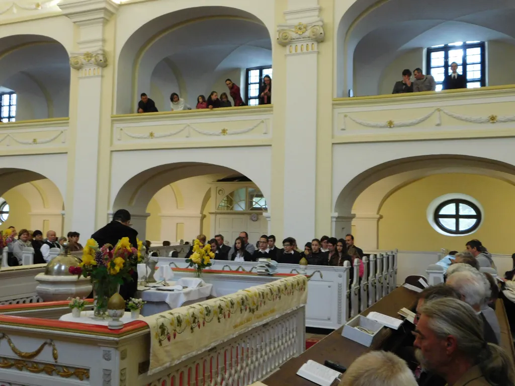 Pünkösdi istentisztelet, konfirmáció és konfirmandus találkozó 2016