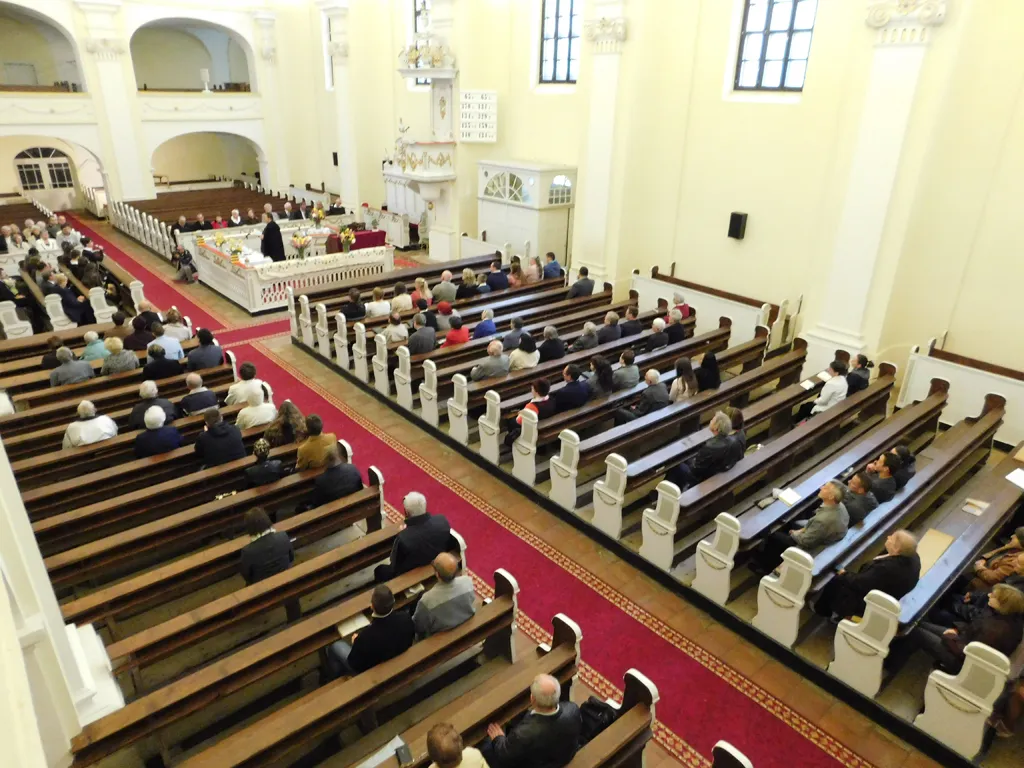 Pünkösdi istentisztelet, konfirmáció és konfirmandus találkozó 2016