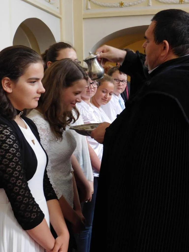 Pünkösdi istentisztelet, konfirmáció és konfirmandus találkozó 2017