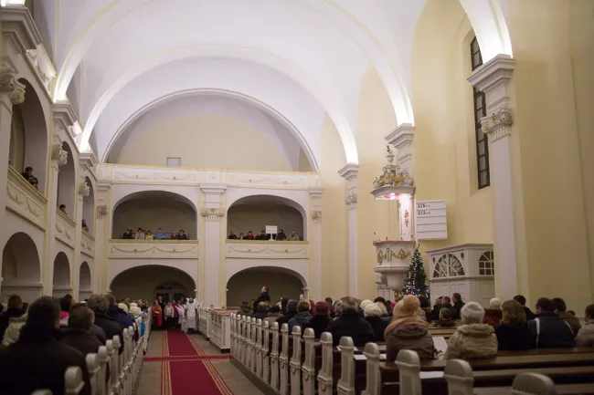 Szentesti ünnepi istentisztelet a teplomban